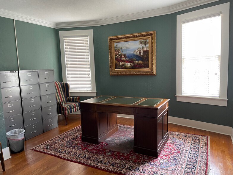 More Photos Of 2019 Government St, Baton Rouge Office For Lease