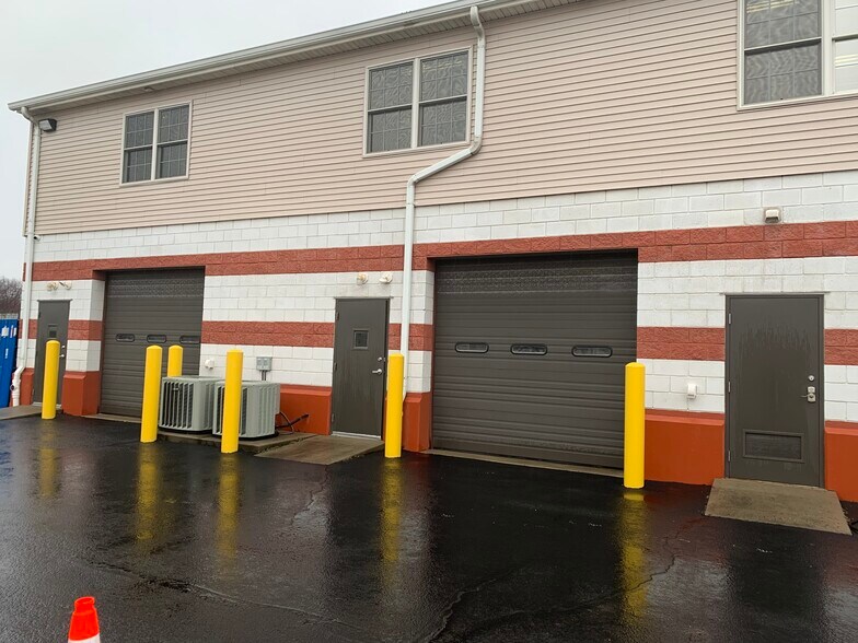 More Photos Of 399 Oak St, South Amboy Flex For Lease