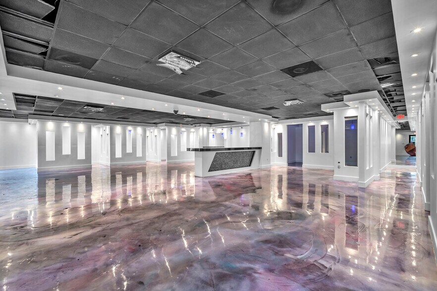 More Photos Of 3900 W Commercial Blvd, Fort Lauderdale Office For Lease