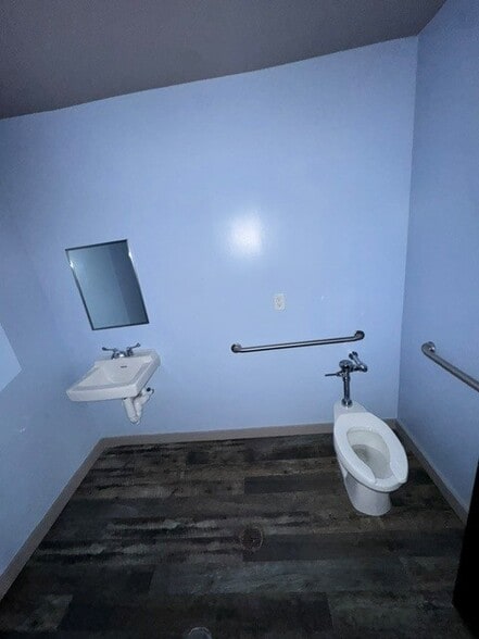 More Photos Of 1669 Hertel Ave, Buffalo Freestanding For Lease