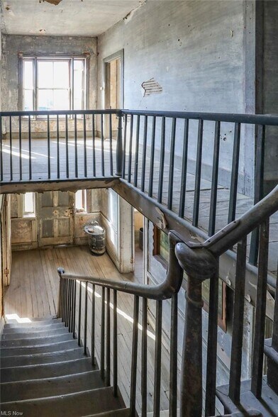 More Photos Of 9401 Tallmadge Rd, Diamond Hotel For Sale