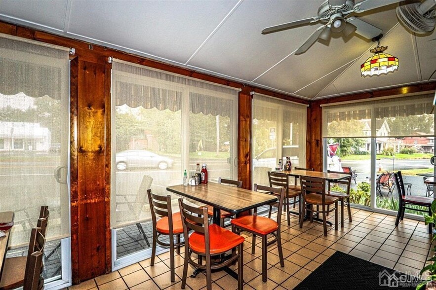 More Photos Of 36 John Ringo Rd, Ringoes Restaurant For Lease