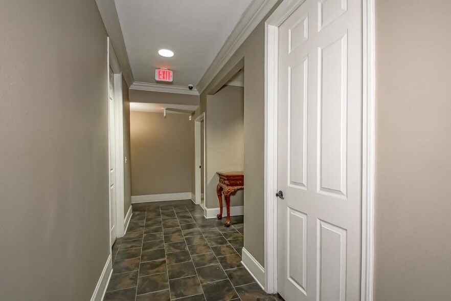 More Photos Of 1700 Highway 59, Mandeville General Retail For Lease