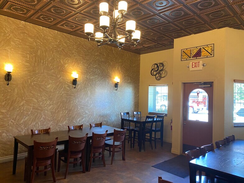 More Photos Of 239 Main St, Shelby Bar For Sale