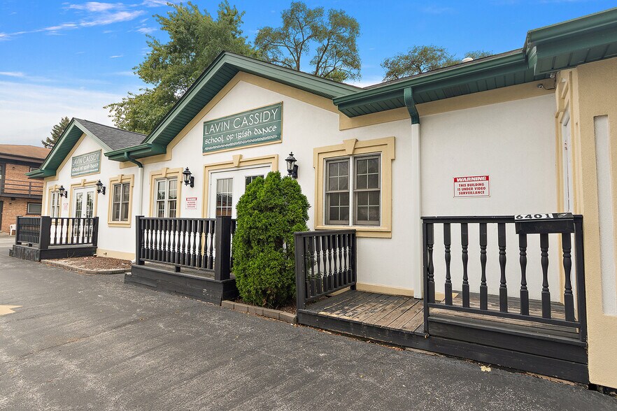 More Photos Of 6401 W 107th St, Worth Freestanding For Sale