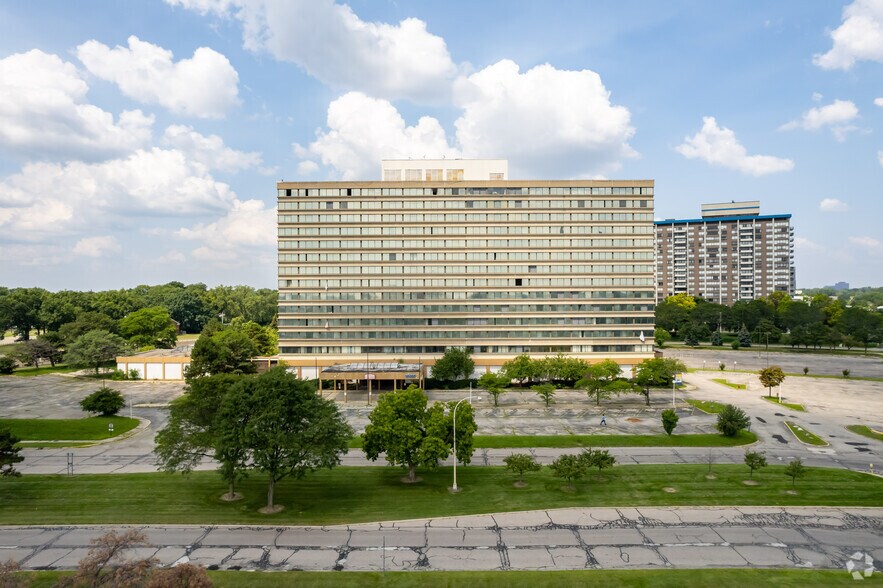 More Photos Of 16400 J.L. Hudson Dr, Southfield Hotel For Sale