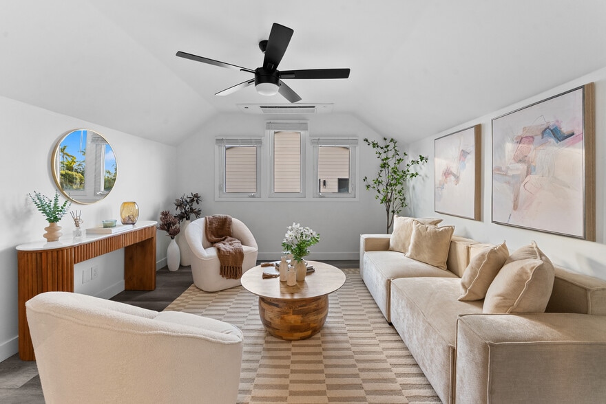 More Photos Of 832 Desty St, San Diego Apartments For Sale