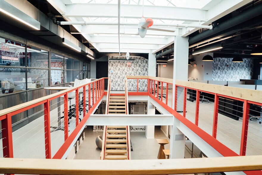 More Photos Of 728 S Broad St, Philadelphia Office For Sale