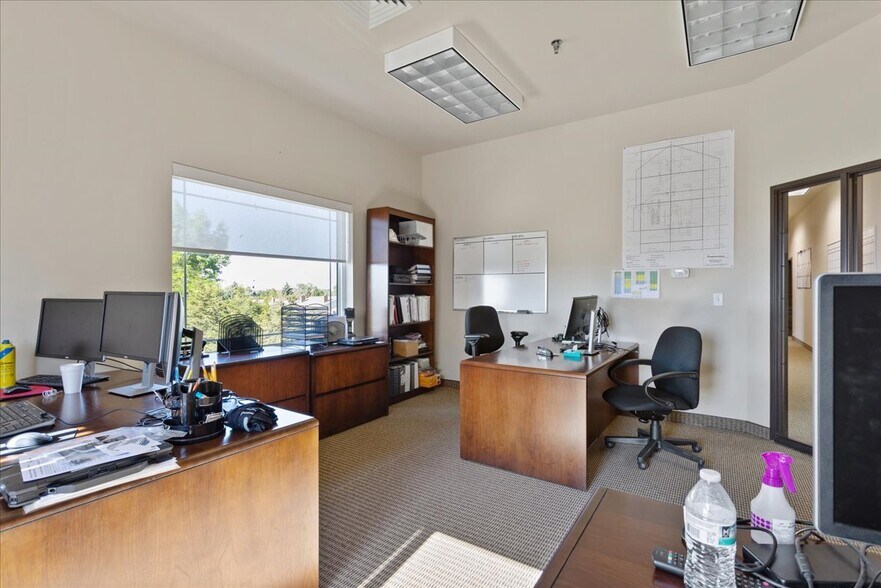 More Photos Of 1103 Old Town Ln, Cheyenne Office For Sale