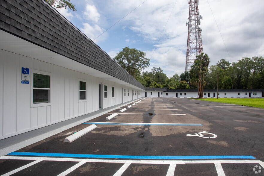 More Photos Of 545740 US Highway 1, Callahan Apartments For Sale