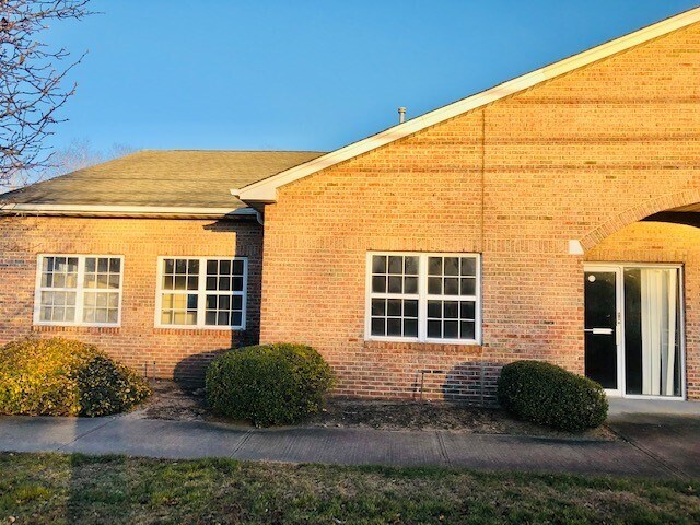 Primary Photo Of 2145 Ocean Ave, Ronkonkoma Medical For Lease