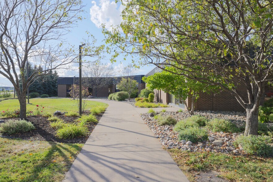 More Photos Of 9220 Bass Lake Rd, New Hope Medical For Lease