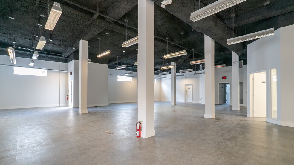 More Photos Of 12250 NE 13th Ct, North Miami Office For Lease