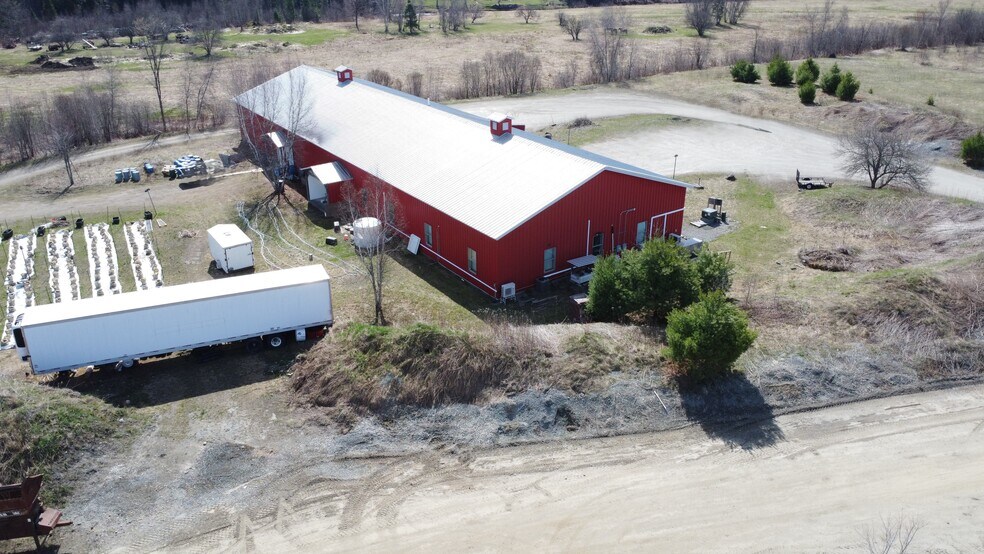 More Photos Of 76 Deer Run Ln, Hyde Park Warehouse For Sale