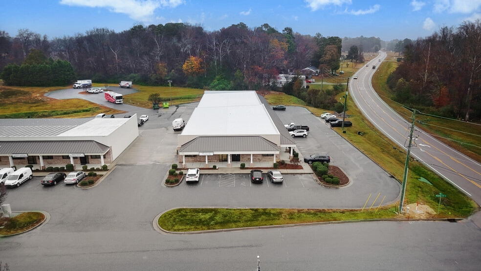 More Photos Of 1990 Woodridge Park Rd, Greenville Research And Development For Lease