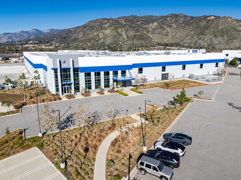 More Photos Of 1021 N Todd Ave, Azusa Distribution For Lease