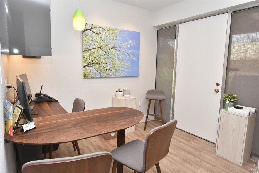 More Photos Of 6543 Montecito Blvd, Santa Rosa Medical For Sale