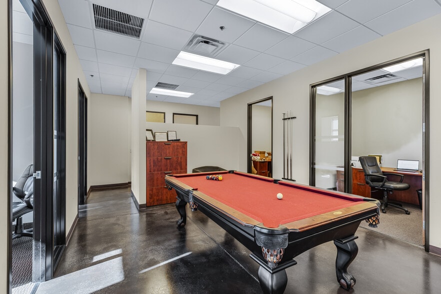 More Photos Of 9927 E Bell Rd, Scottsdale Medical For Sale