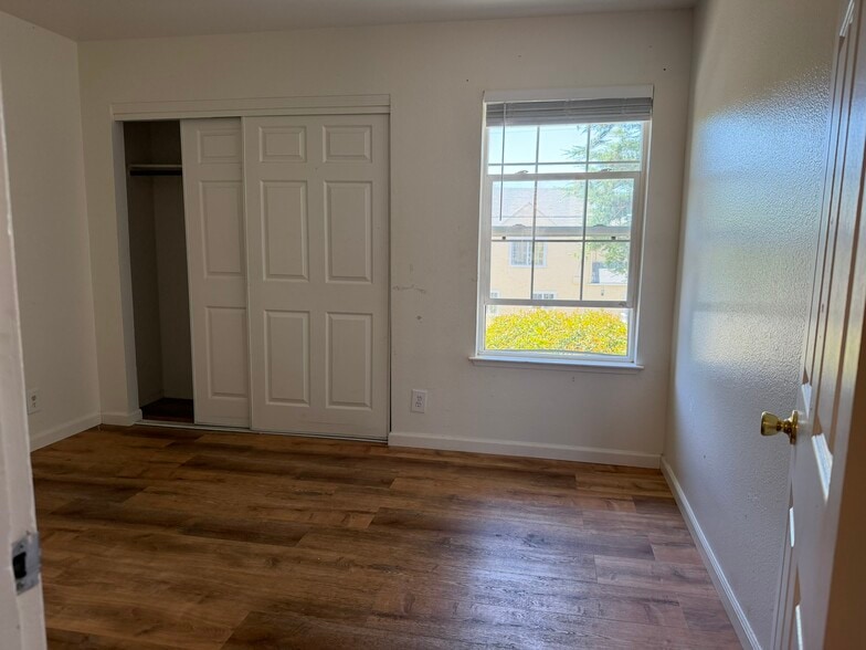 More Photos Of 1821 Hill Ave, Hayward Apartments For Sale