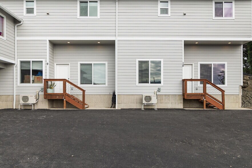 More Photos Of 303 E Broadway Ave, Montesano Apartments For Sale