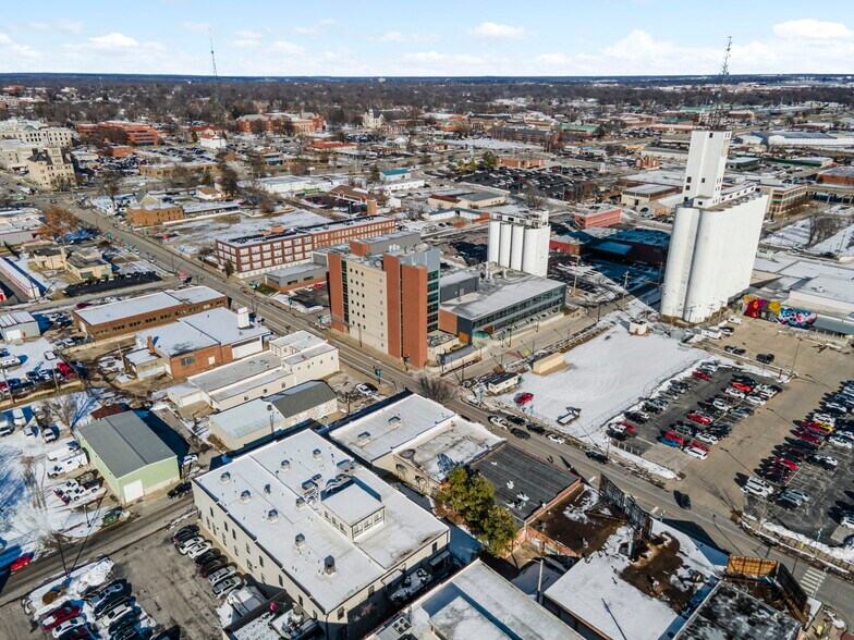 More Photos Of 429-431 N Boonville Ave, Springfield General Retail For Lease