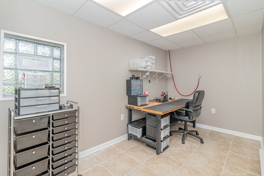 More Photos Of 8285 Tri County Hwy, Sardinia Flex For Sale