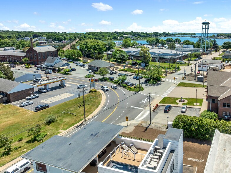 More Photos Of 32 Broadway Ave, Mystic Hotel For Sale