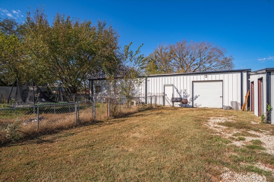 More Photos Of 12431 US Highway 80, Fruitvale Self Storage For Sale