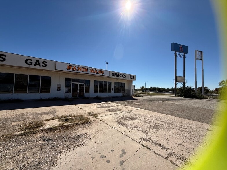 More Photos Of 1105 E US Highway 180, Snyder Convenience Store For Sale