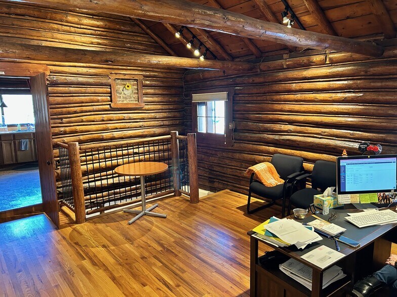 More Photos Of 5490 S Parmalee Gulch Rd, Indian Hills Freestanding For Sale