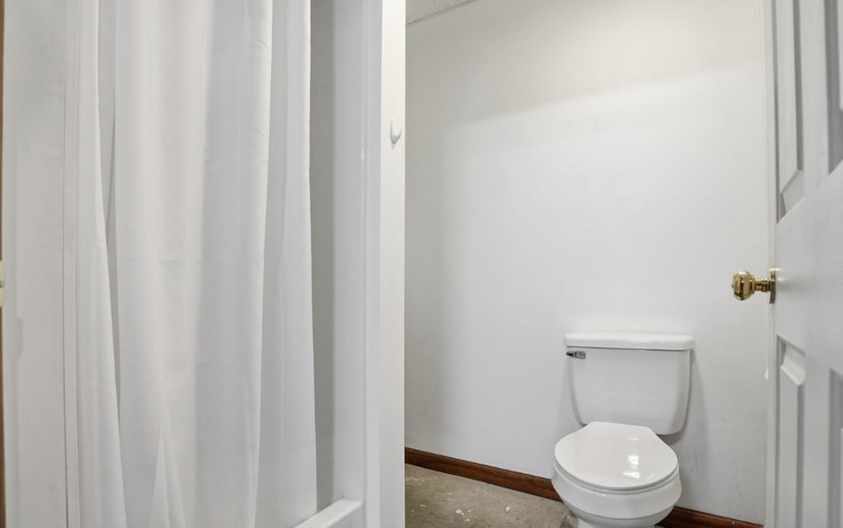 More Photos Of 528 W Main St, Wise Storefront For Sale