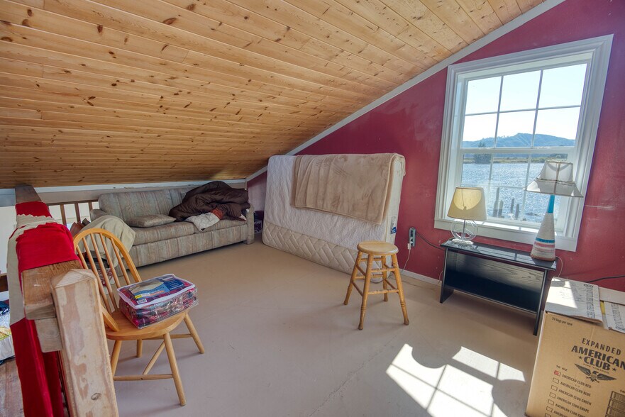 More Photos Of 6750 Or-126 Hwy, Florence Marina For Sale