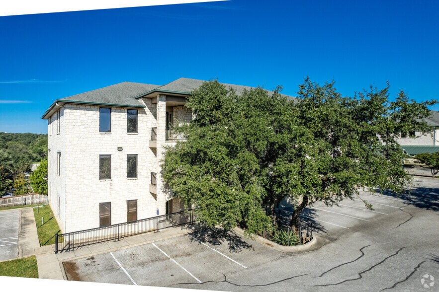 More Photos Of 1380 Pantheon Way, San Antonio Loft Creative Space For Lease