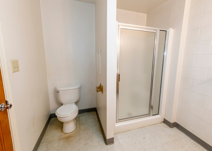 More Photos Of 1667 Cartersville Rd, Cartersville Flex For Sale