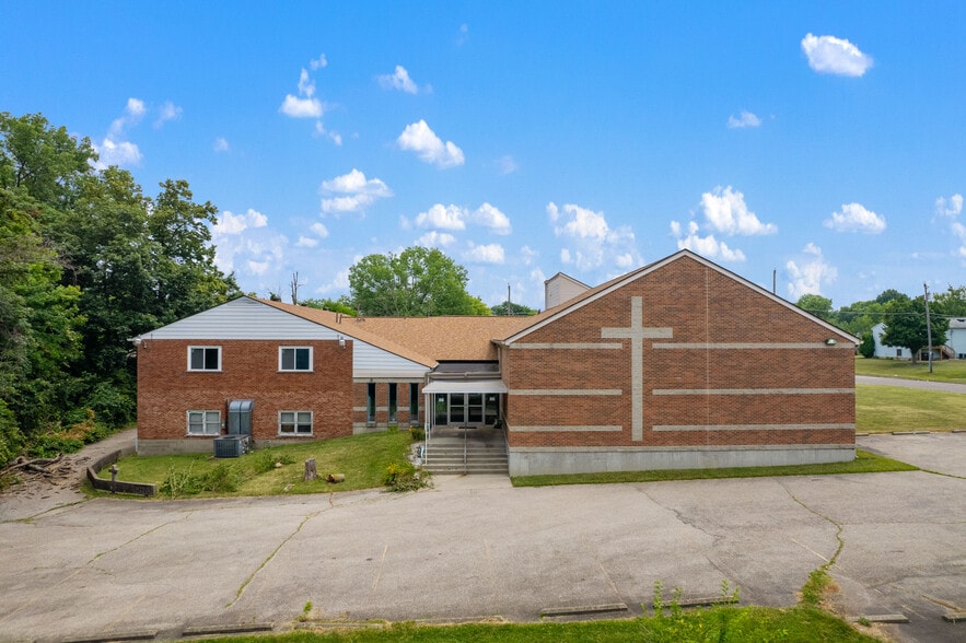 More Photos Of 1050 Kemper Meadow Dr, Cincinnati Religious Facility For Sale