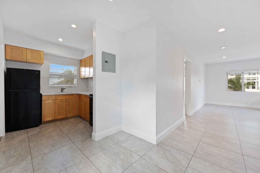 More Photos Of 2916 Bayshore Dr, Fort Lauderdale Apartments For Sale