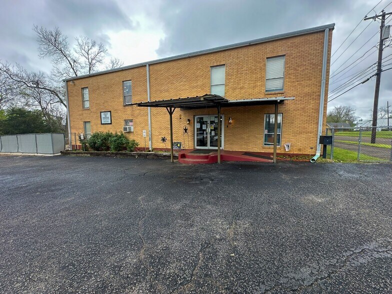 More Photos Of 247 S Barron St, Rusk Religious Facility For Sale
