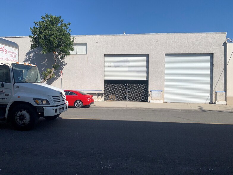 More Photos Of 4515-4561 E 48th St, Vernon Warehouse For Lease