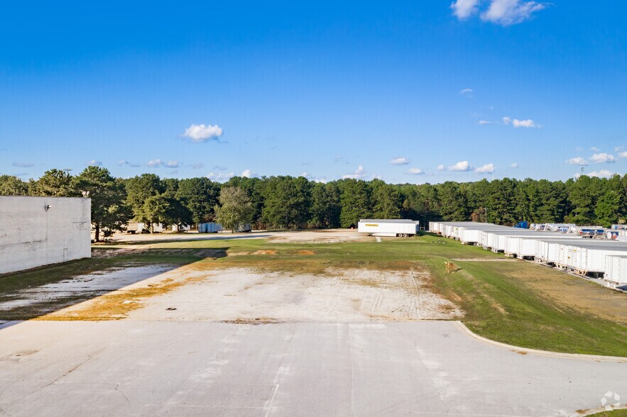 More Photos Of 605 Selig Dr SW, Atlanta Warehouse For Lease