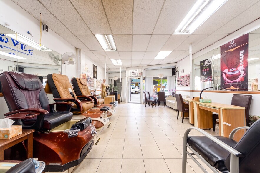More Photos Of 1288 Flatbush Ave, Brooklyn Flex For Lease