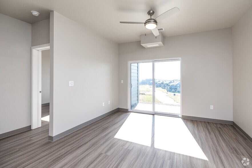 More Photos Of 1111 Parkside St, Tiffin Apartments For Lease