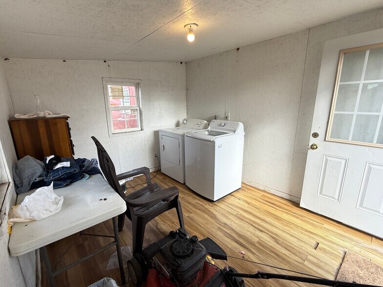 More Photos Of 27753 S Welling Rd, Welling Apartments For Sale