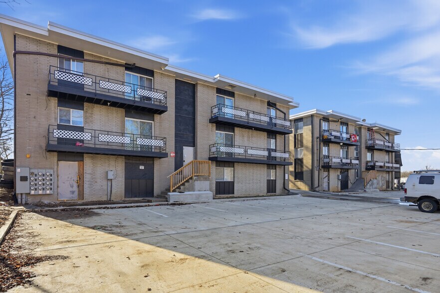 More Photos Of 9930 E 36th St S, Independence Apartments For Sale