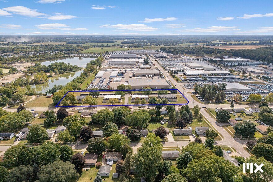 More Photos Of 757 W Shepherd St, Charlotte Apartments For Sale