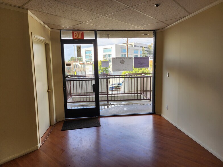 More Photos Of 400 S Glendale Ave, Glendale Unknown For Lease