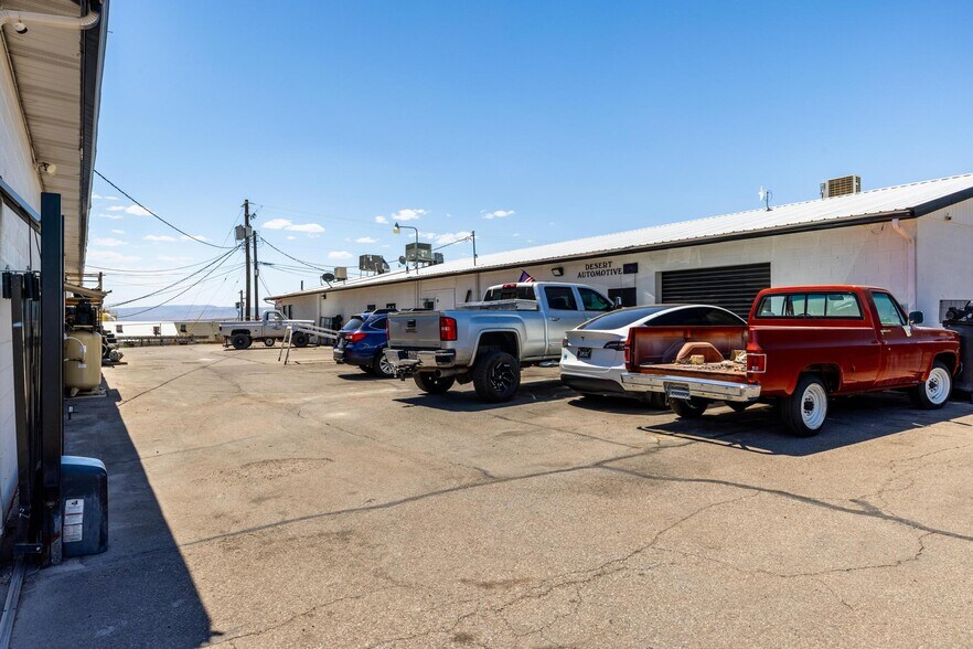 More Photos Of 511 N 1300 E, St George Warehouse For Sale