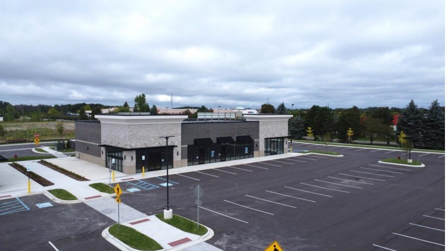 More Photos Of 291-299 Haggerty, Commerce Township Unknown For Lease