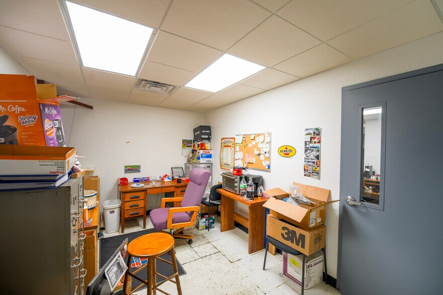 More Photos Of 193 Dix Ave, Glens Falls Freestanding For Sale