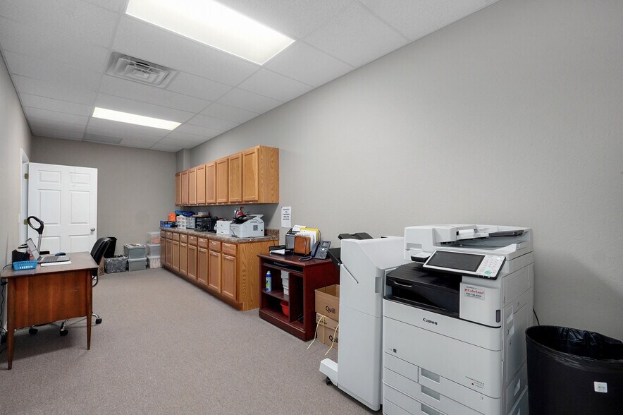 More Photos Of 4736 S 131st Rd, Bolivar Warehouse For Sale