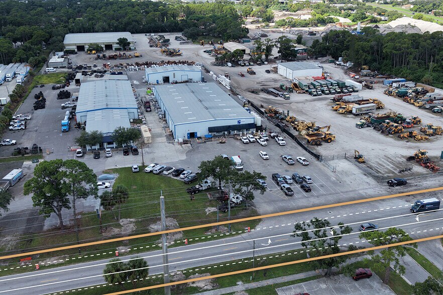More Photos Of 2910 E 63rd Ave, Bradenton Warehouse For Sale